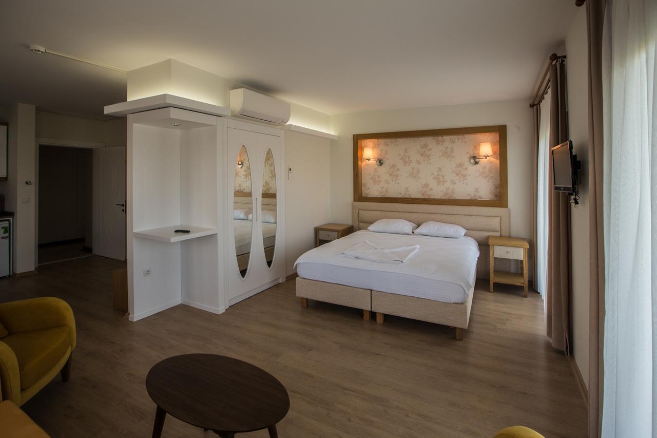 Clementin Suits Siğacık Exteriör bild